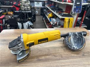 DEWALT 4-1/2 Small Angle Grinder With One-Touch Guard DWE4011